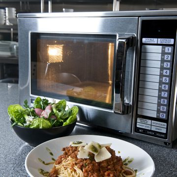 Massey Catering - R24AT Microwave Oven